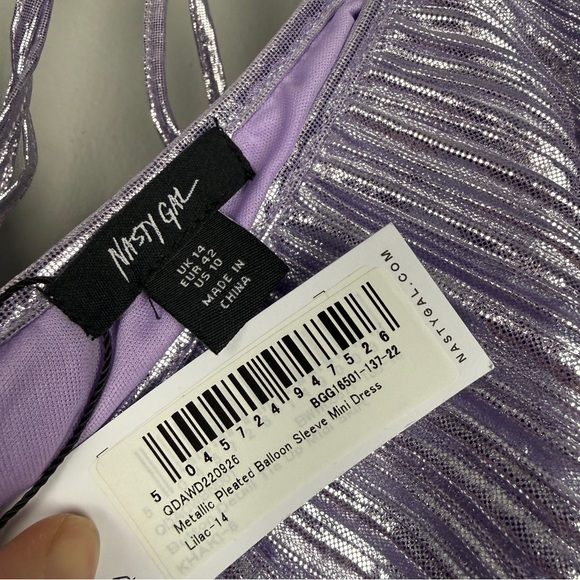 Nasty Gal Metallic Pleated Balloon Sleeve Mini Dress - Picture 6 of 7